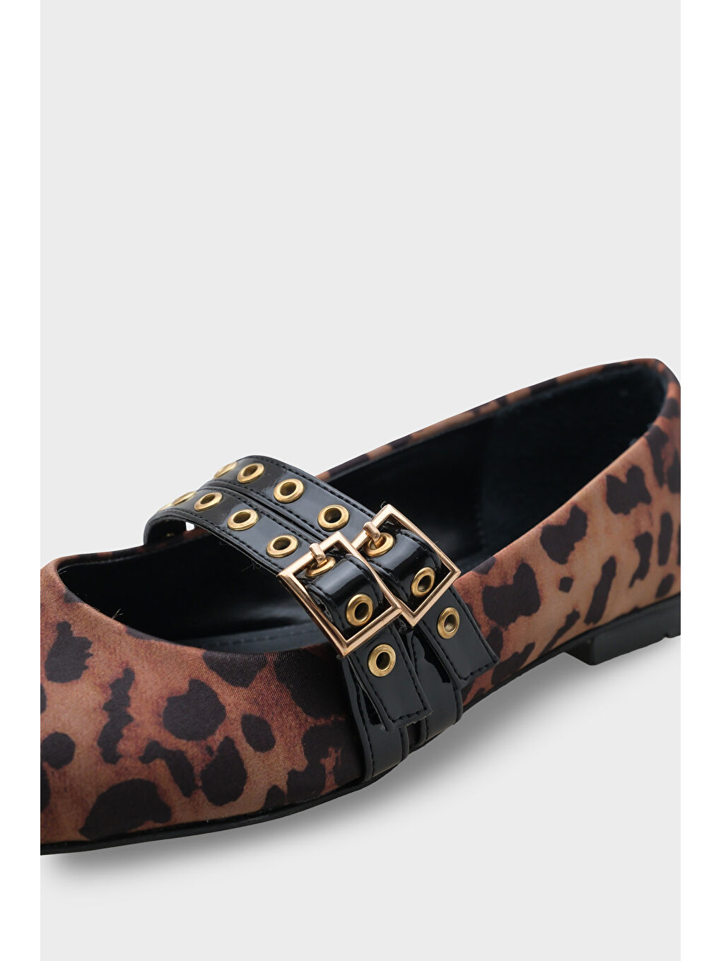 Ekru Erinn Metal Küt Burunlu Taşlı Babet-3