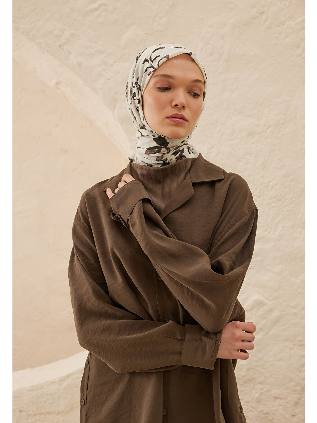 Bej Amore Desen Pamuk Vual Eşarp Kül-1