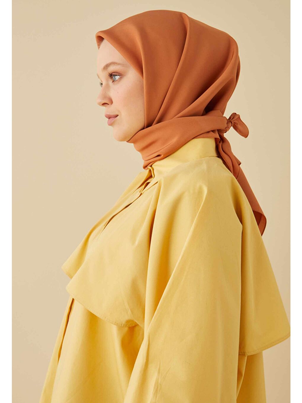 Bej Pamuk İpek Eşarp Badem-1