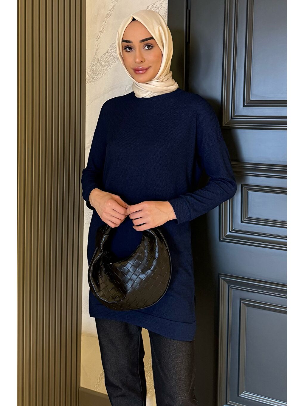 Lacivert Kadın Bisiklet Yaka Yırtmaç Detaylı Bürümcük Tesettür Tunik