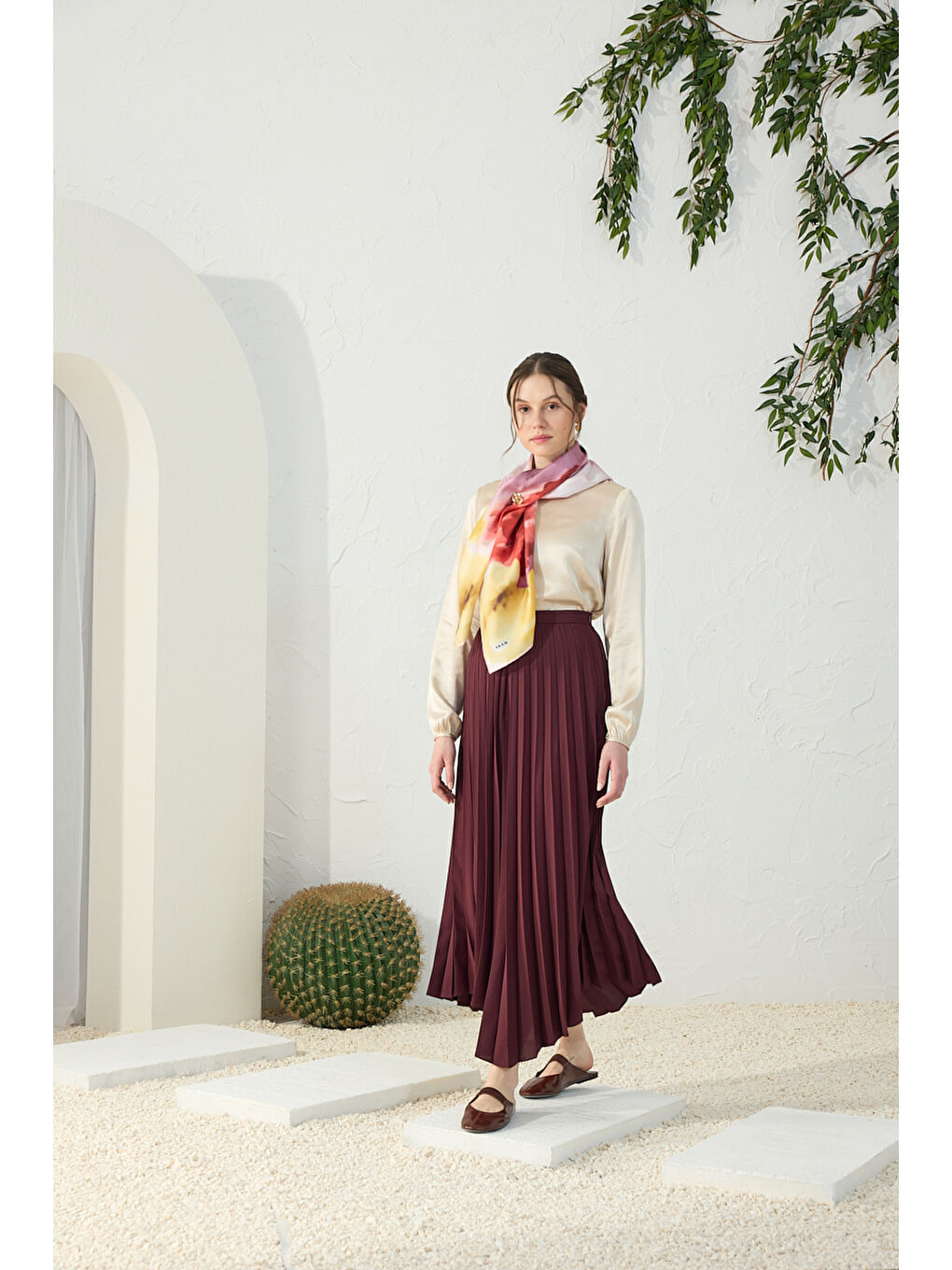 Bordo Asimetrik Piliseli Etek-1