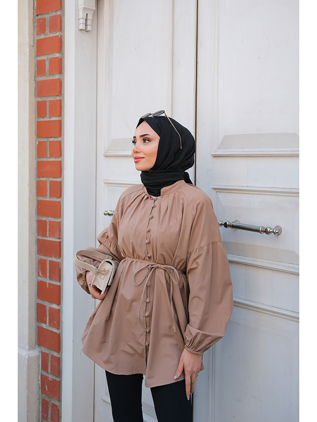 Bej Kadın Balon Kol Bel Bağlamalı Gömlek Vizon-1