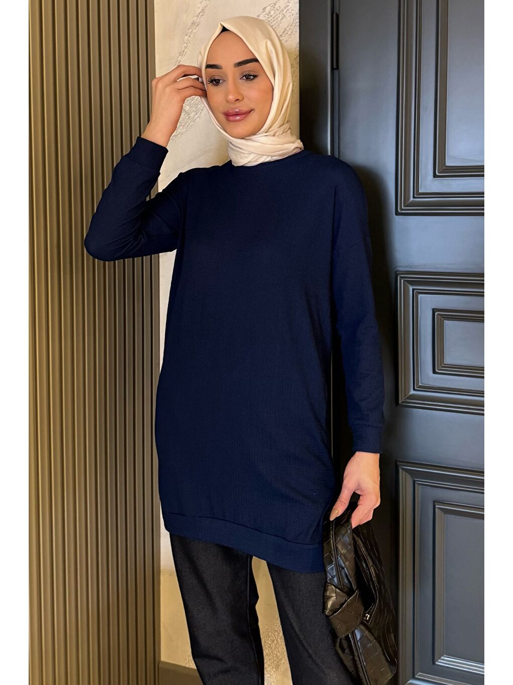 Lacivert Kadın Bisiklet Yaka Yırtmaç Detaylı Bürümcük Tesettür Tunik-3