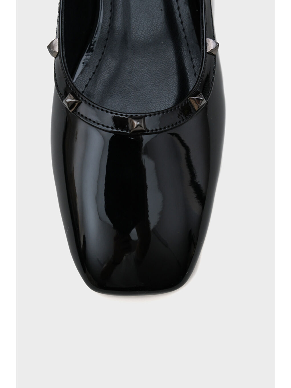 Siyah Ashley Troklu Bilekten Bantlı Kadın Babet-2