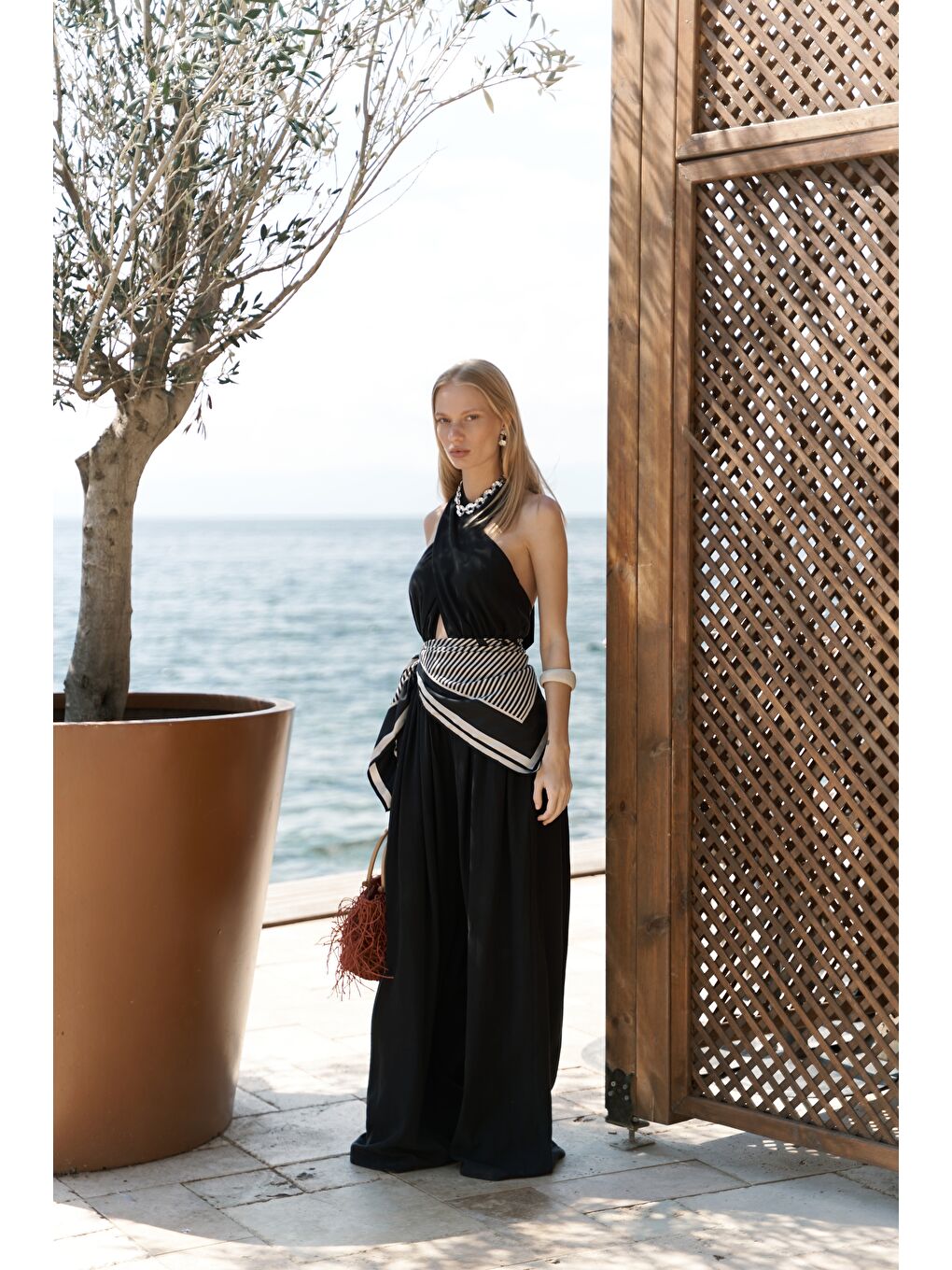 Lios Pencere Detay Siyah Uzun Tulum-2