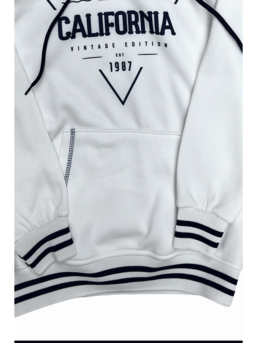 Beyaz Erkek Çocuk 3 İplik Kapüşonlu Kanguru Cepli Ribana Detaylı Sweatshirt 12330-2