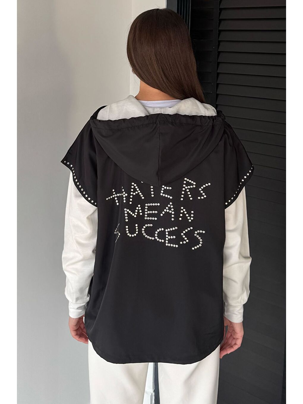Siyah Kadın Kapüşonlu Taş İşlemeli Fermuarlı Garnili Sweatshirt-2