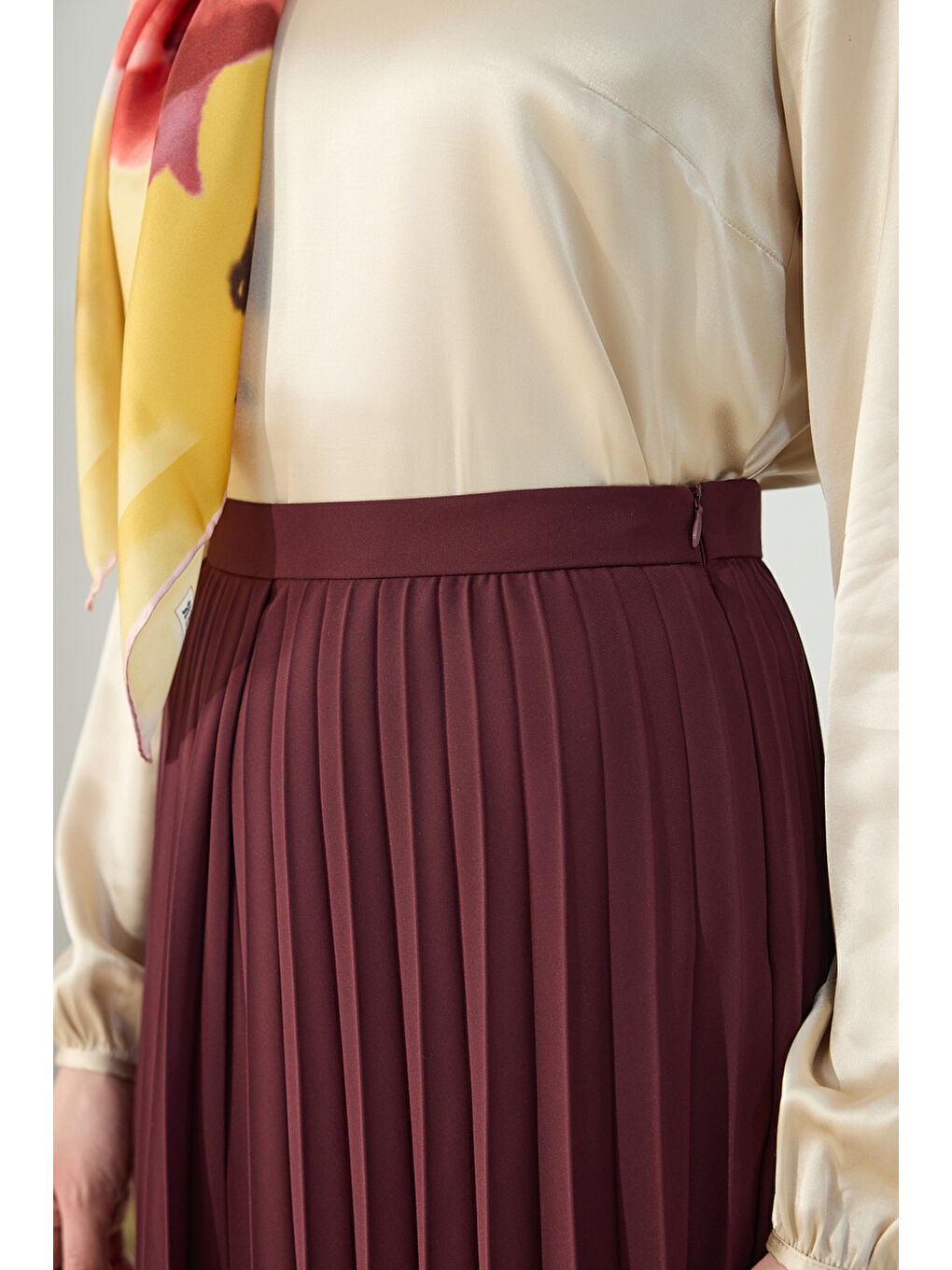 Bordo Asimetrik Piliseli Etek-4