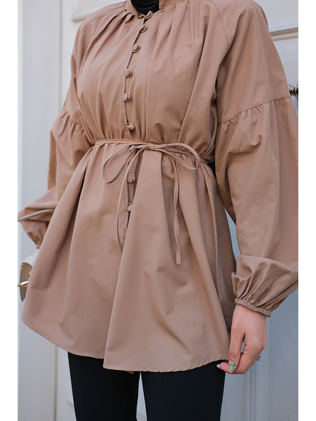 Bej Kadın Balon Kol Bel Bağlamalı Gömlek Vizon-4