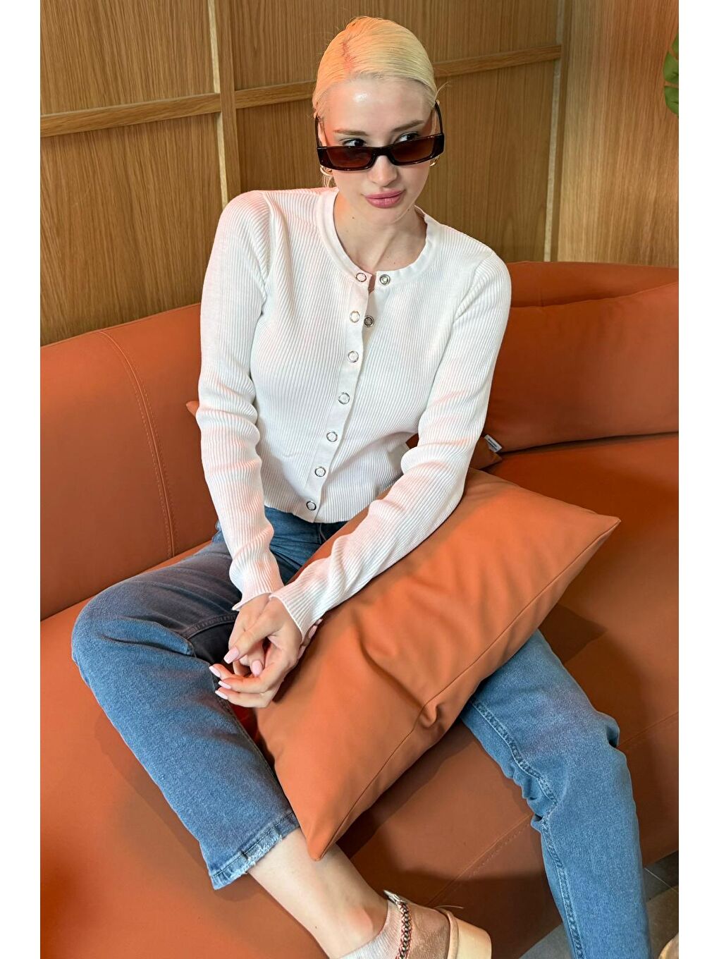 Beyaz Çıt Kapamalı Triko Kadın Hırka Mg2579-3