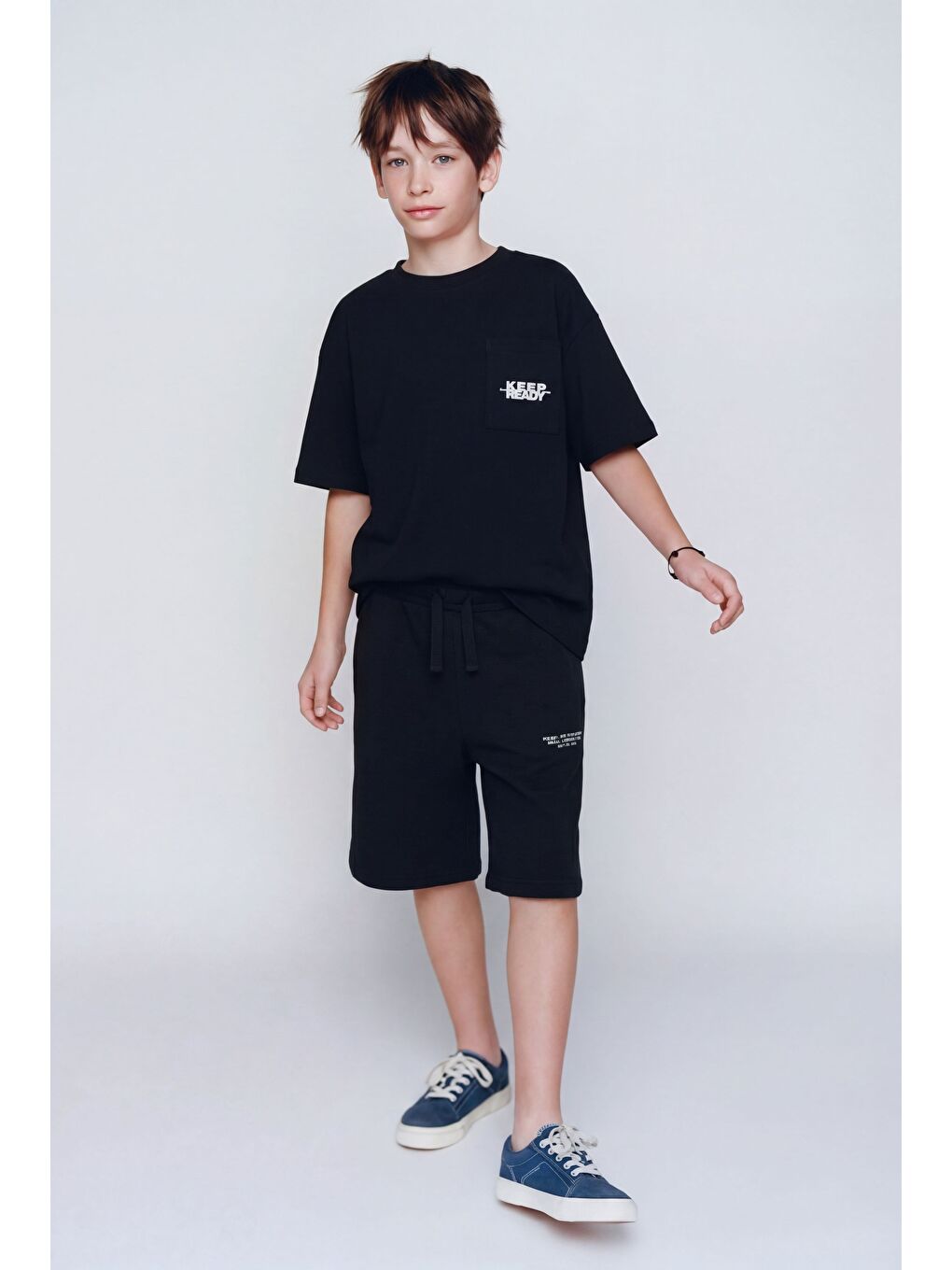 Erkek Çocuk Pamuklu Siyah Yazı Baskılı T-Shirt Şort Takım - Rahat Kalıp