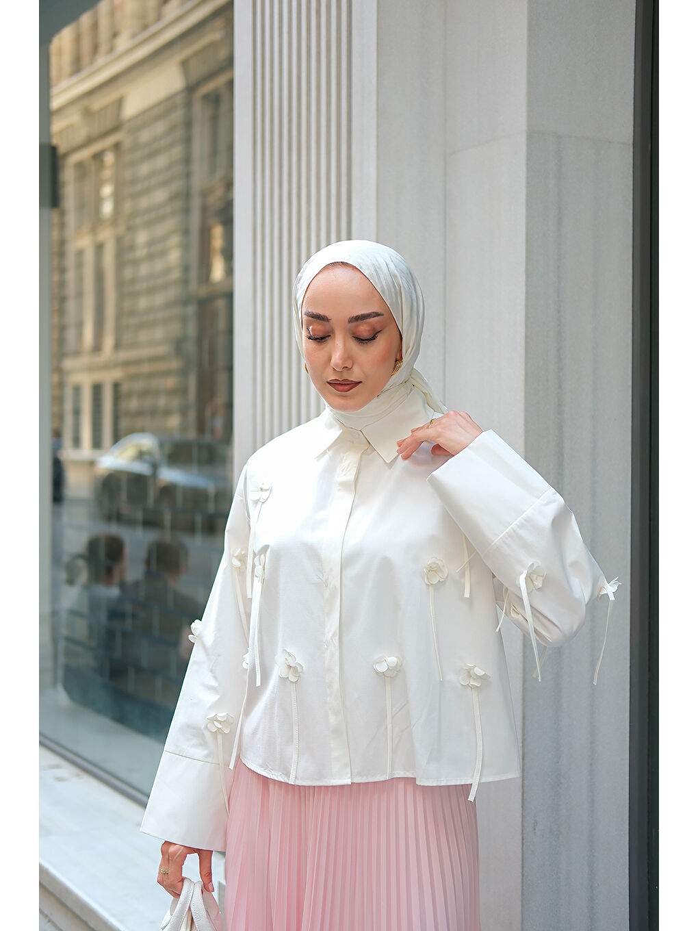 Kadın Çiçek Desenli Gömlek Beyaz-2