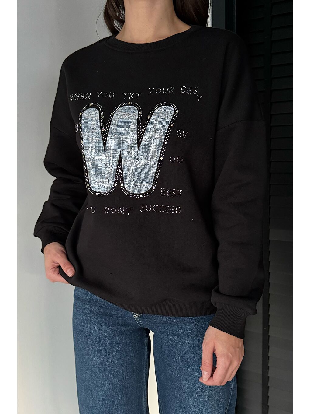 Siyah Kadın Bisiklet Yaka Taş İşlemeli Şardonlu Sweatshirt-1