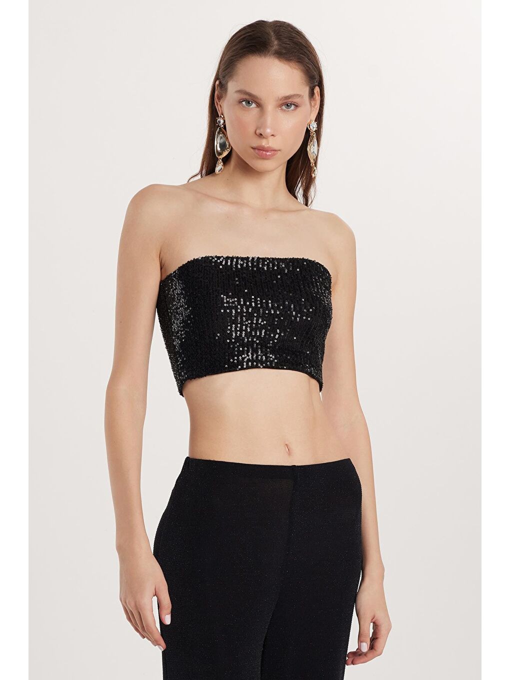 Kadın Slim Fit Dar Kesim Straplez Payetli Siyah Bluz-3