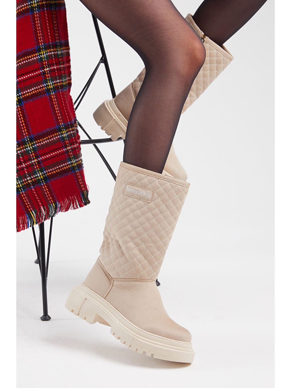 Bej Kadın Krem Süet Kapitone Desenli Rahat Kalıp Uzun Bot-3