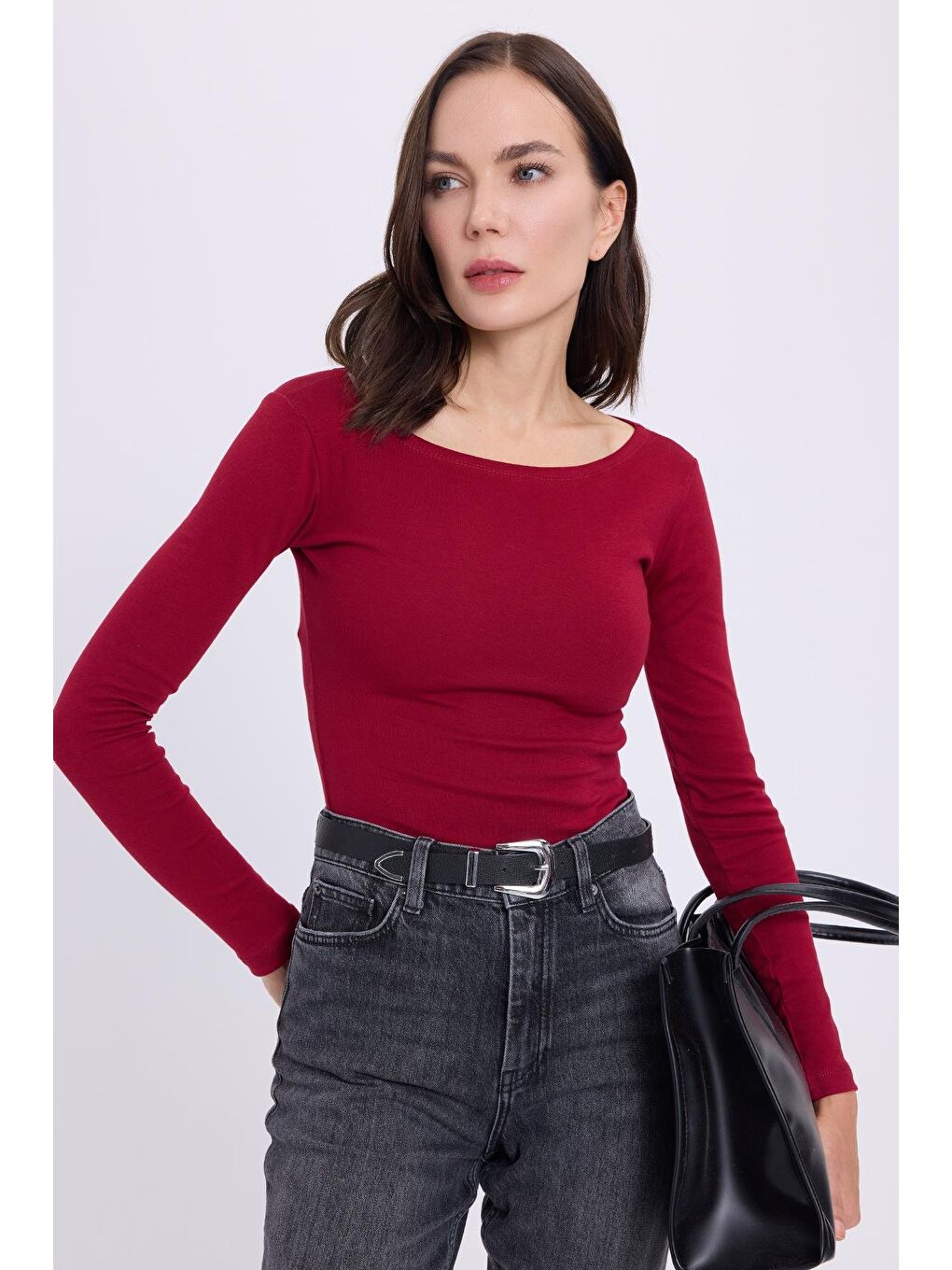 Kadın Slim Fit Dar Kesim Pamuklu Modal Kumaş Uzun Kollu Kayık Yaka Koyu Bordo Bluz-4