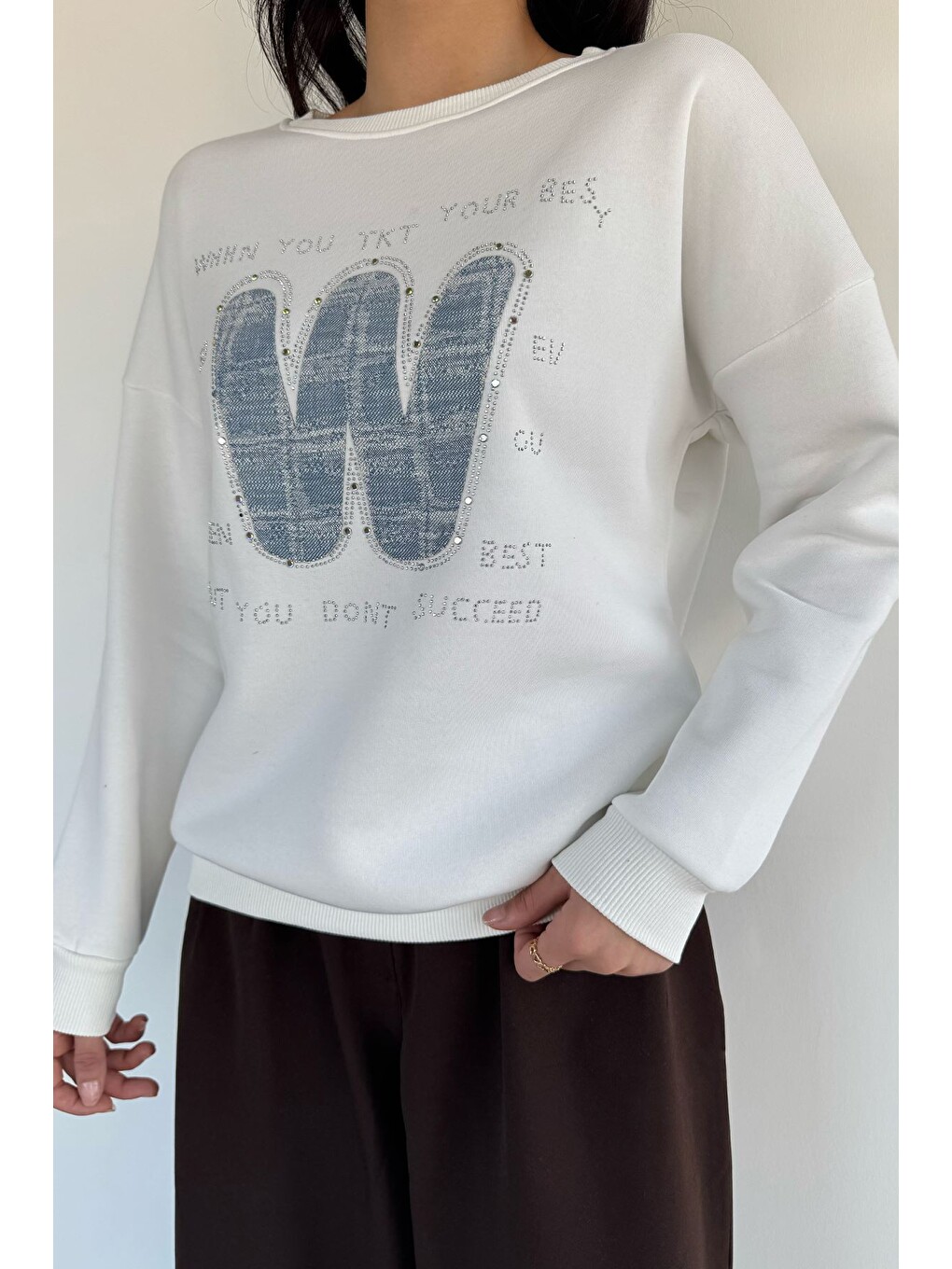 Ekru Kadın Bisiklet Yaka Taş İşlemeli Şardonlu Sweatshirt-1