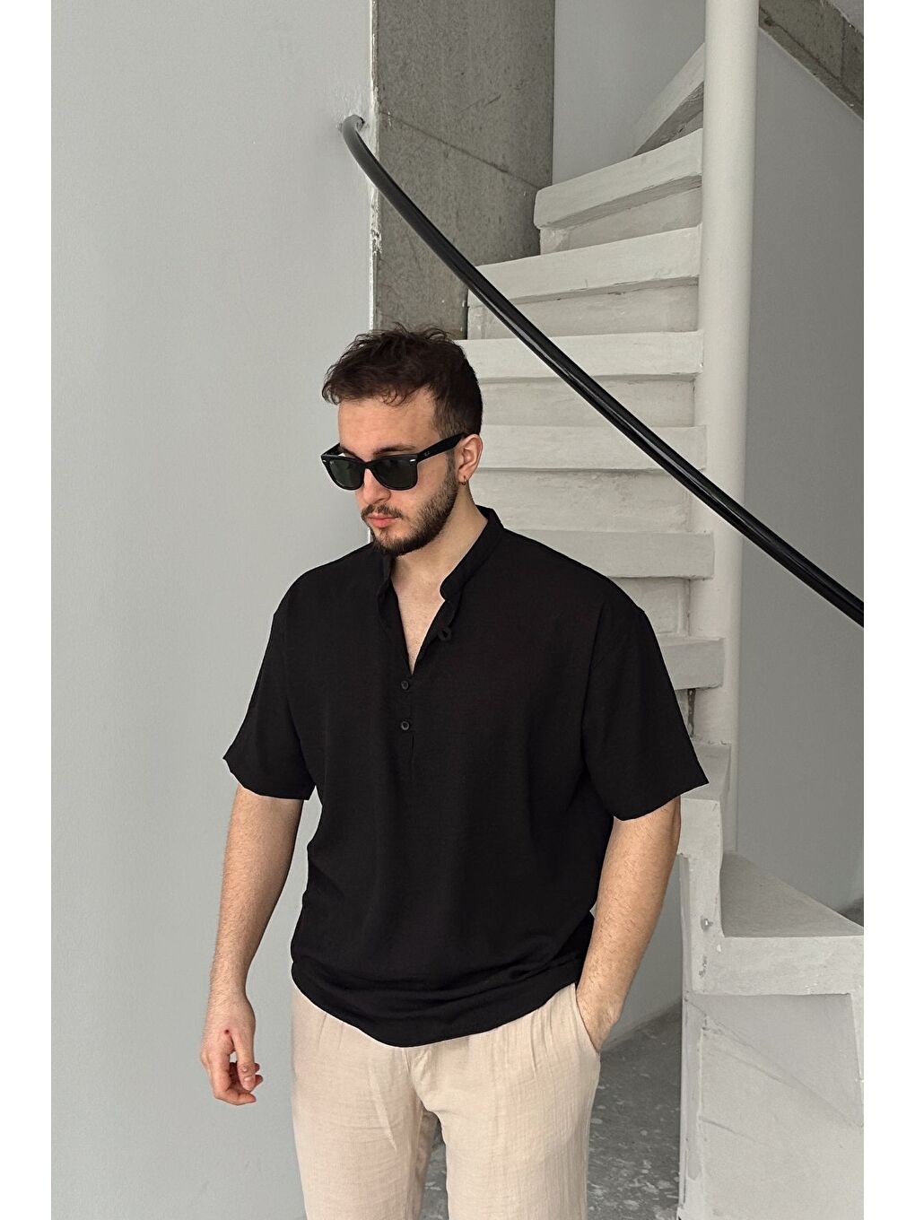 Siyah Soro Erkek Oversize Keten Görünümlü Kısa Kol Hakim Yaka Yarım Pat Gömlek-4