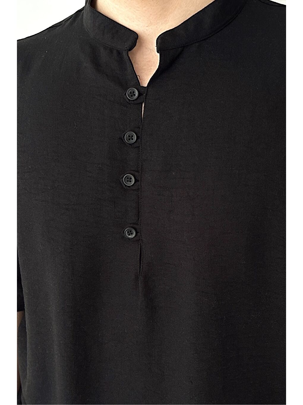 Siyah Soro Erkek Oversize Keten Görünümlü Kısa Kol Hakim Yaka Yarım Pat Gömlek-5