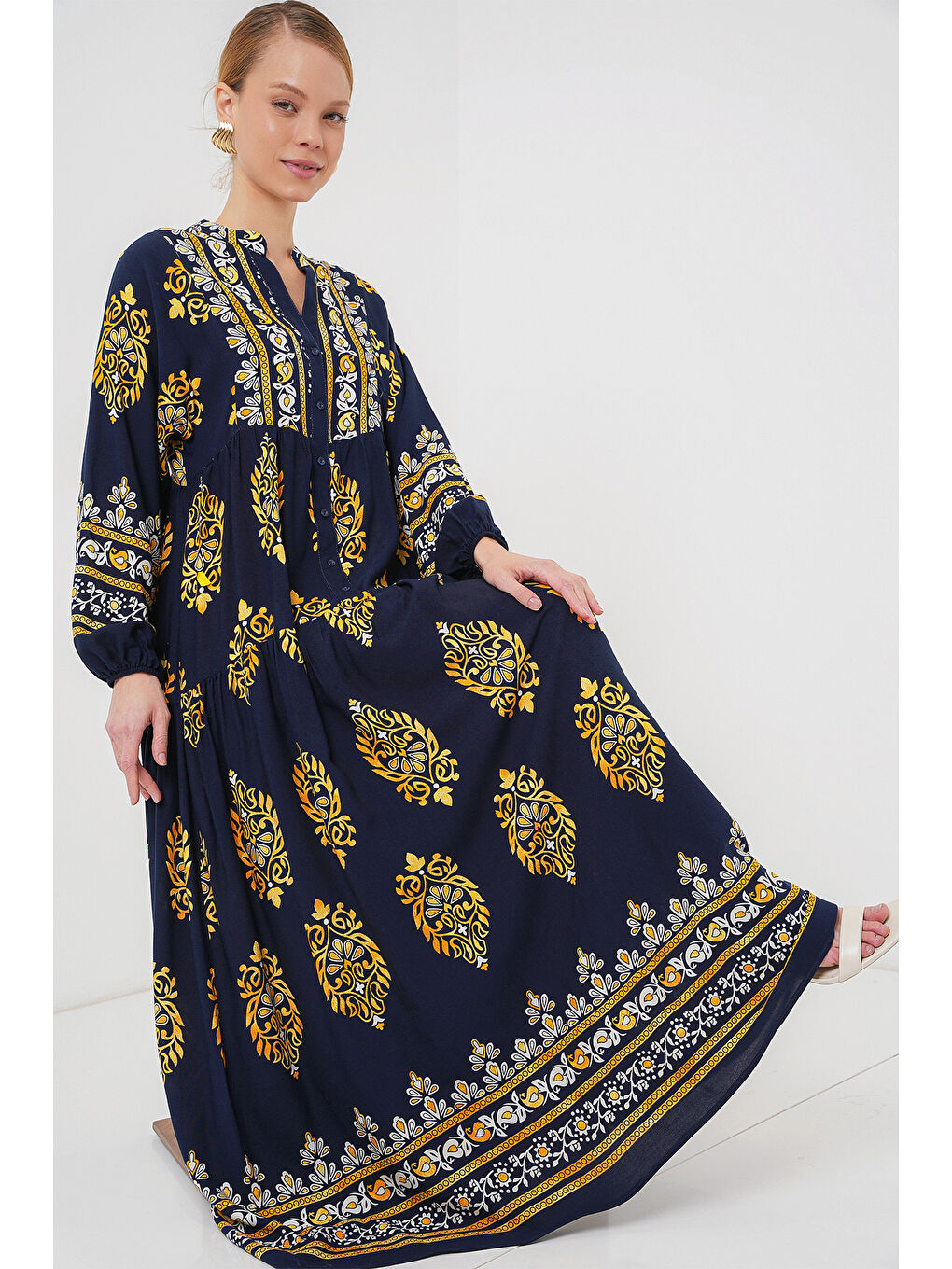 2423 Otantik Desenli Tesettür Elbise - Lacivert 2