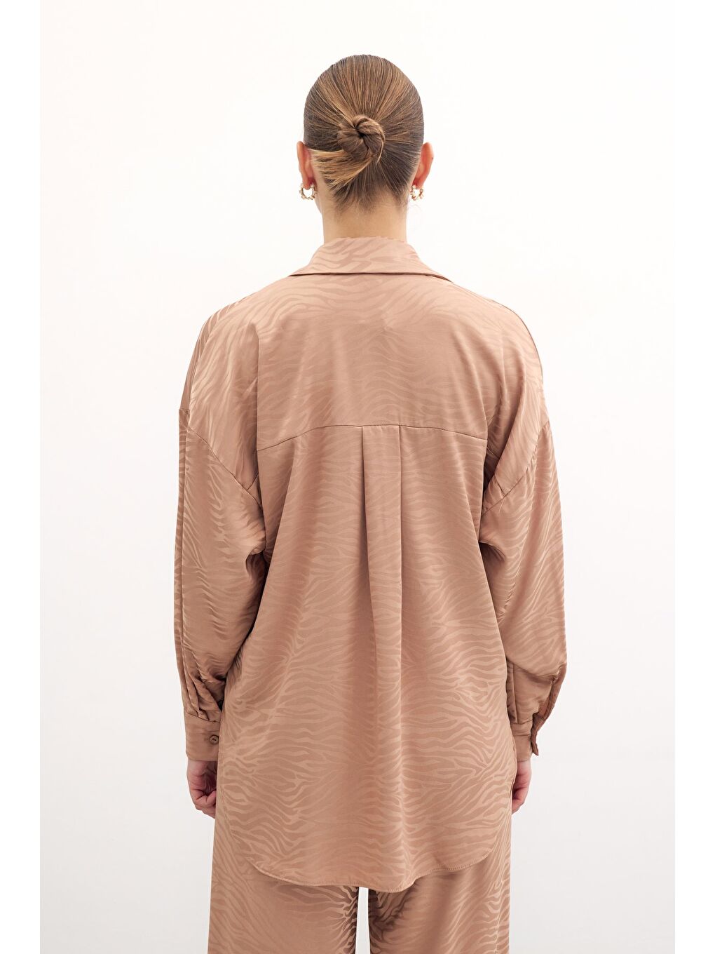 Kahverengi Zebra Desenli Salaş Gömlek - Camel-4