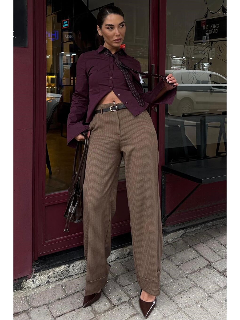 Bej Vizon Çizgili Geniş Paça Normal Bel Kemerli Pantolon Mg2735-1