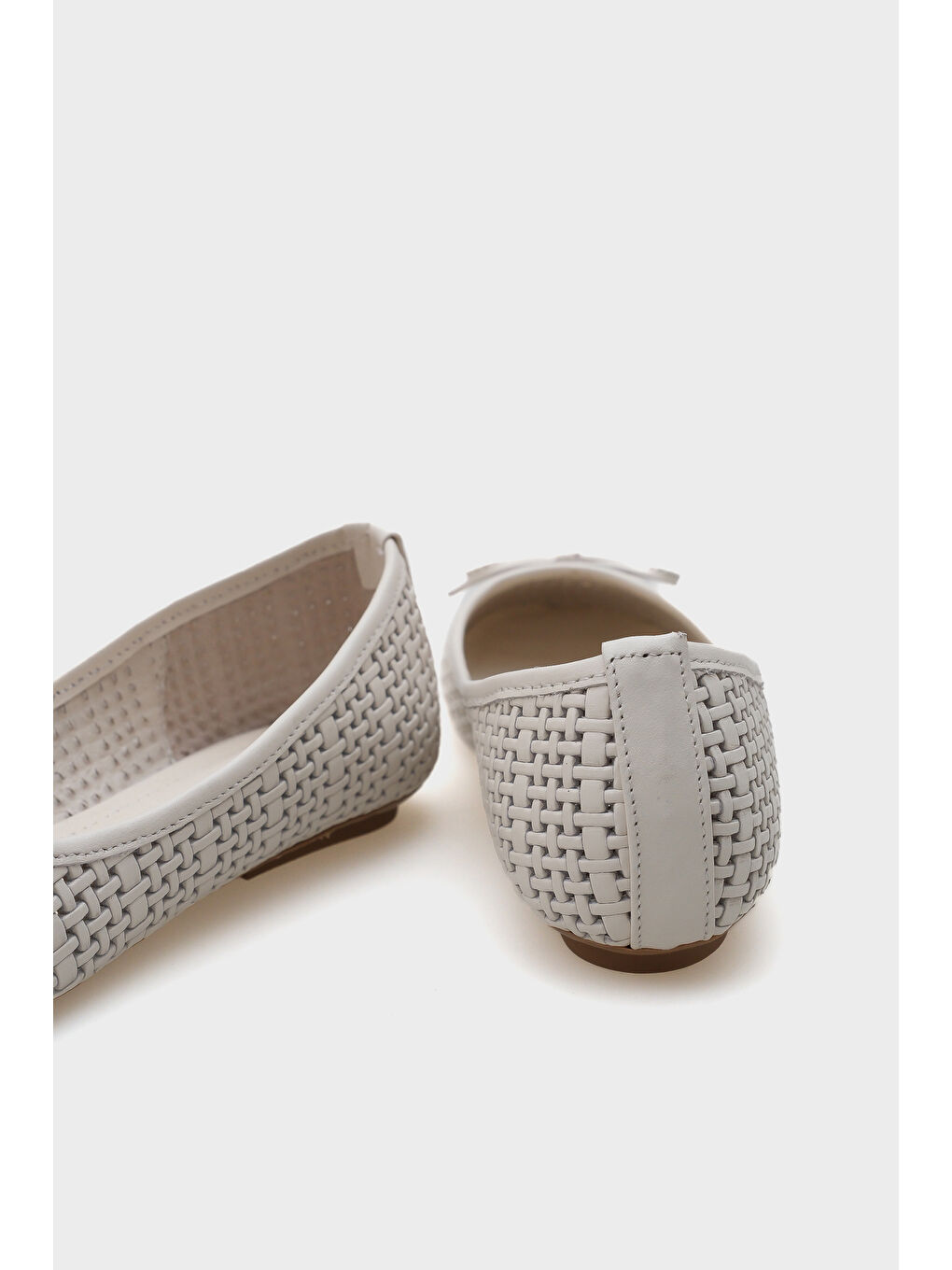 Beyaz Ava Hakiki Deri Hasır Baskılı Kadın Babet-4