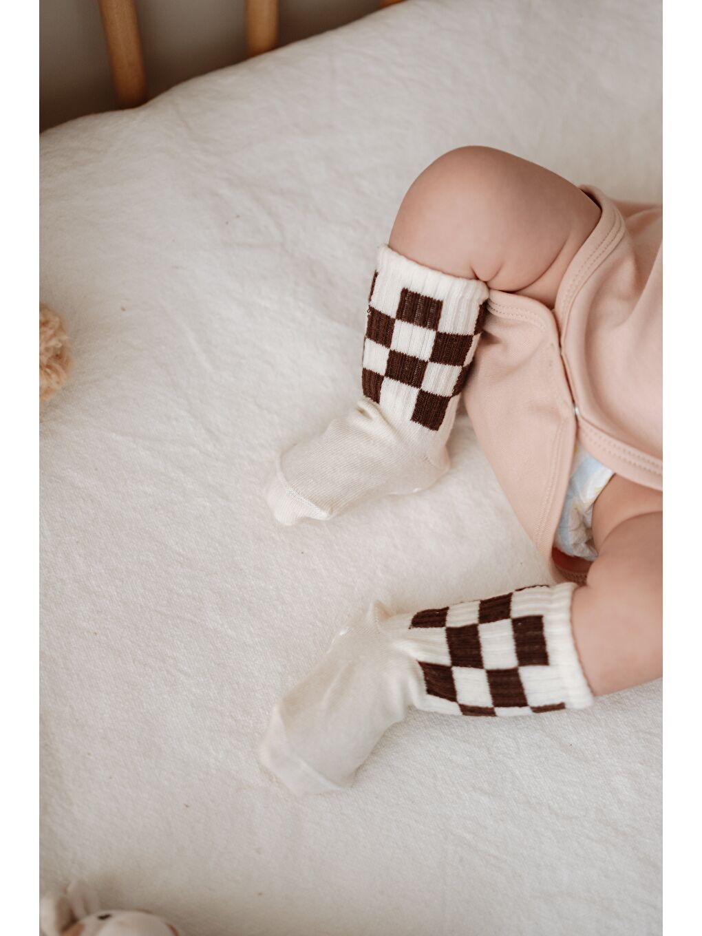 Siyah 5li Organik Pamuk Kaydırmaz Tabanlı Kareli Soket Çorap Seti-6