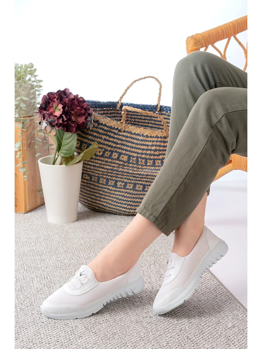 Beyaz Unisex Bağcıksız Rahat Esnek Günlük Sneaker Spor Ayakkabı