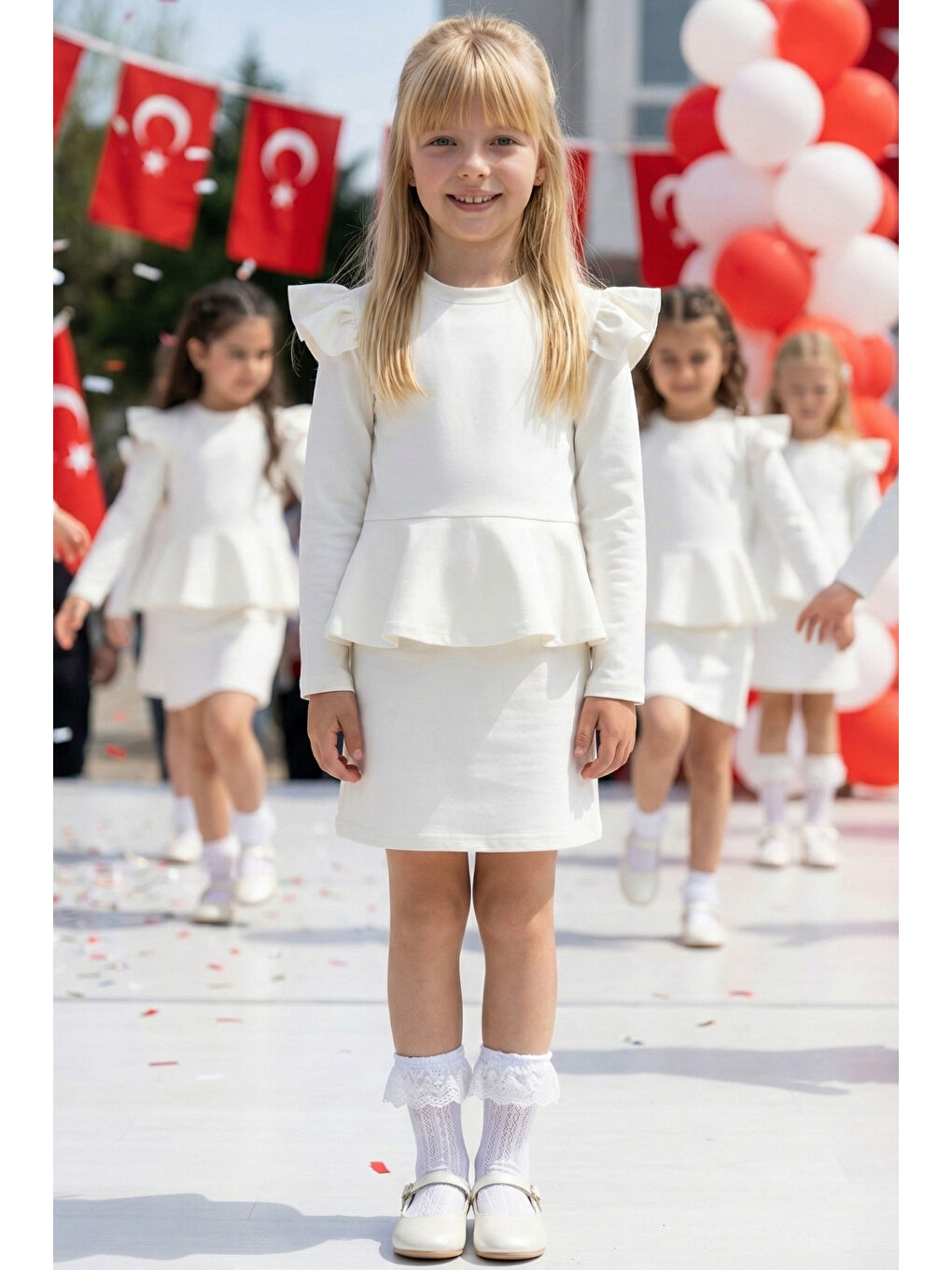 Ekru Kız Çocuk Volan Etekli Fırfır Detaylı Elbise