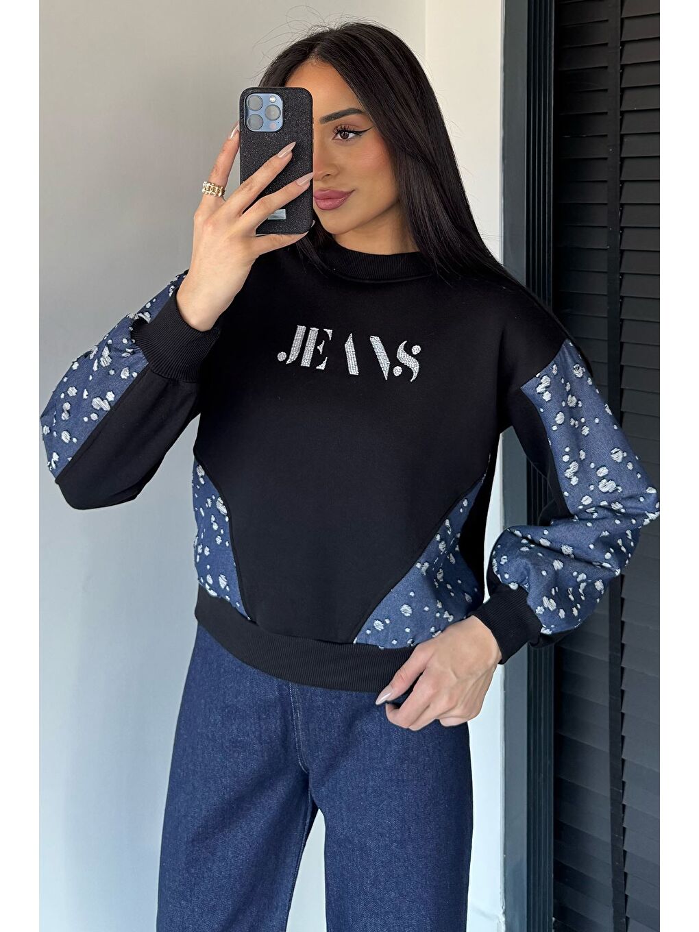 Siyah Kadın Bisiklet Yaka Ön Nakışlı Jean Garnili Şardonlu Sweatshirt-2