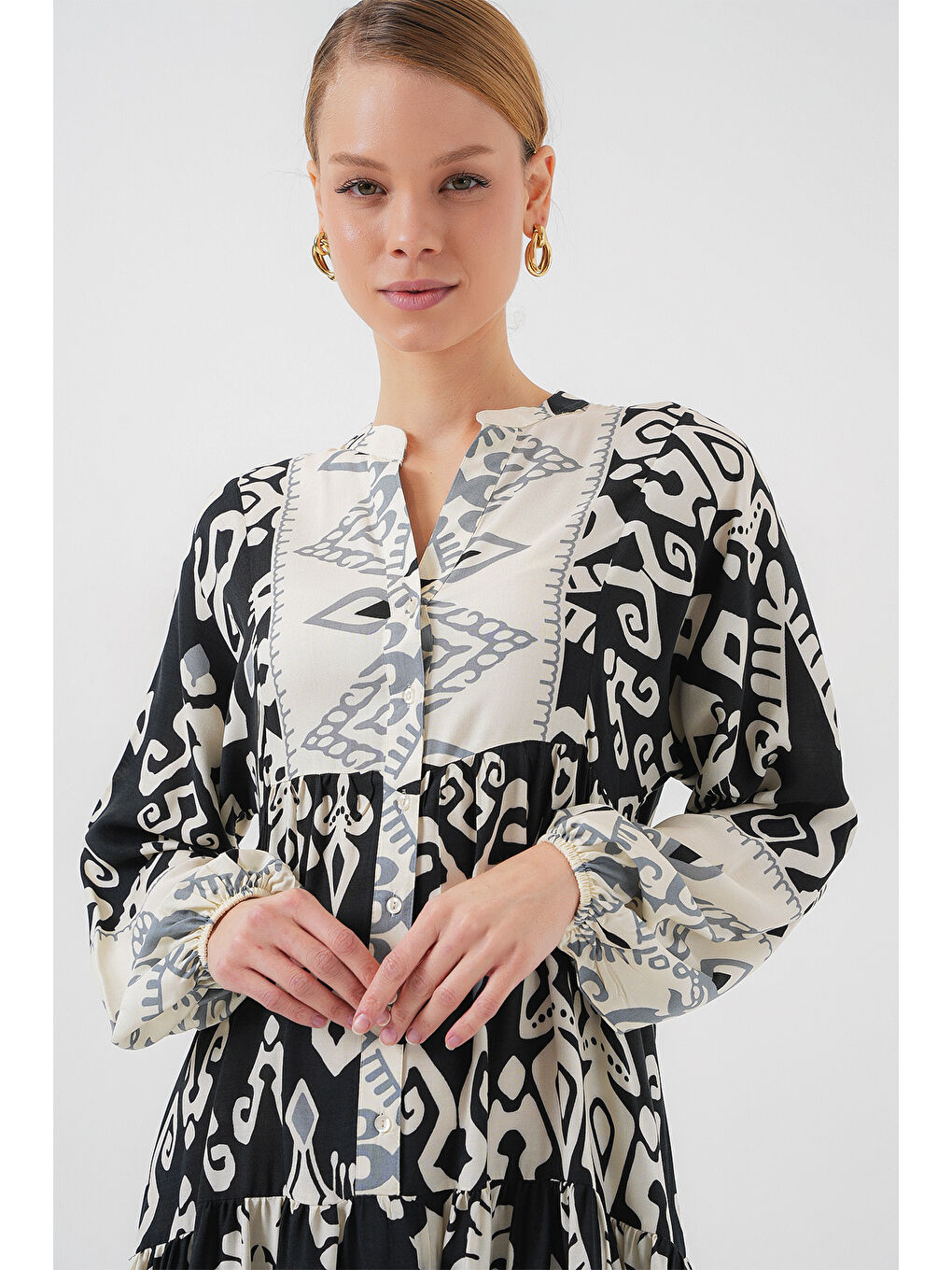 2423 Otantik Desenli Tesettür Elbise - Siyah 8-2