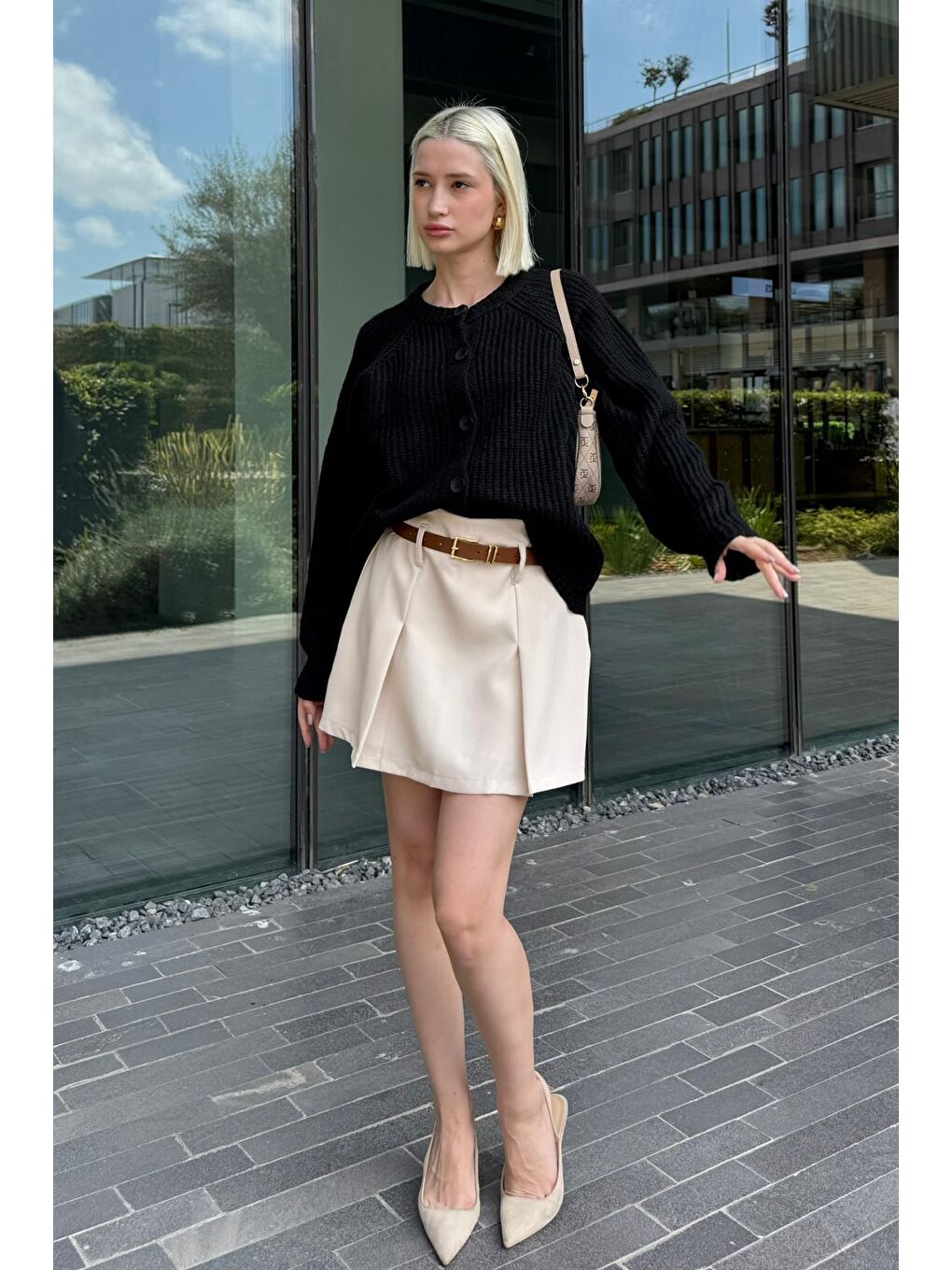 Siyah Bisiklet Yaka Selanik Örgü Düğmeli Kadın Hırka Mg2487-6