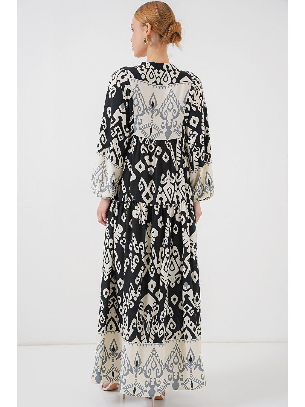 2423 Otantik Desenli Tesettür Elbise - Siyah 8-5