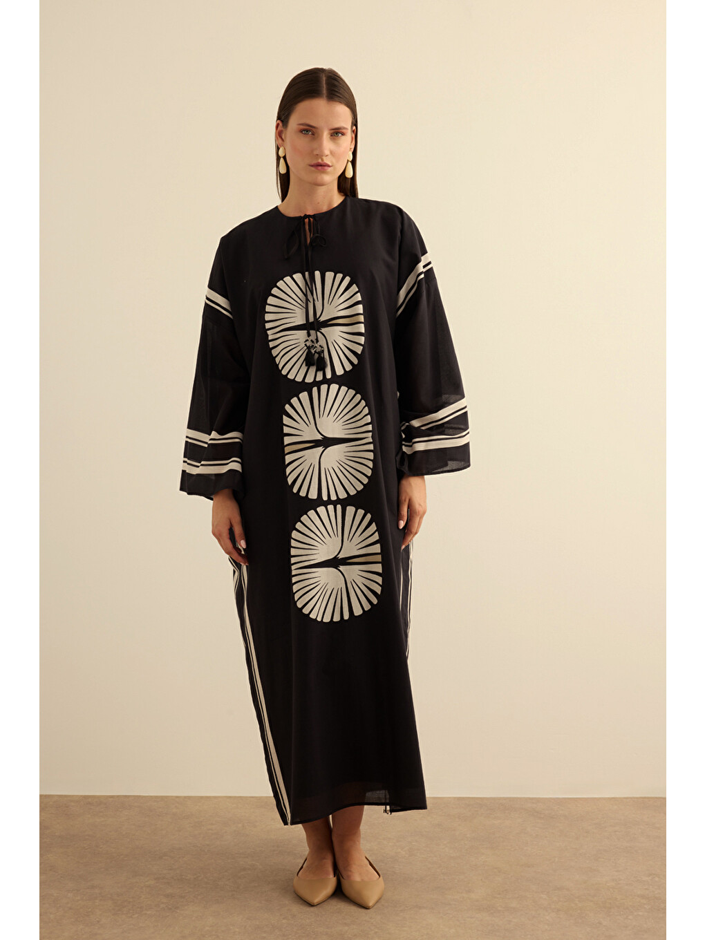 Siyah Geometrik Desenli Pamuk Yaz Serinliği Kimono-1