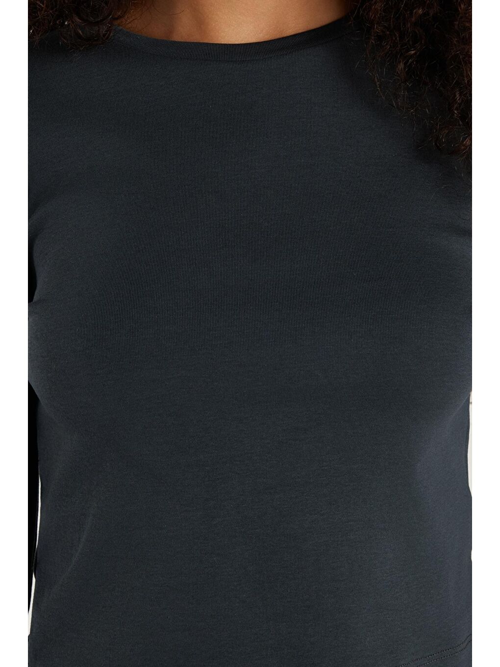 Kadın Slim Fit Dar Kesim Uzun Kollu Bisiklet Yaka Antrasit Bluz-2