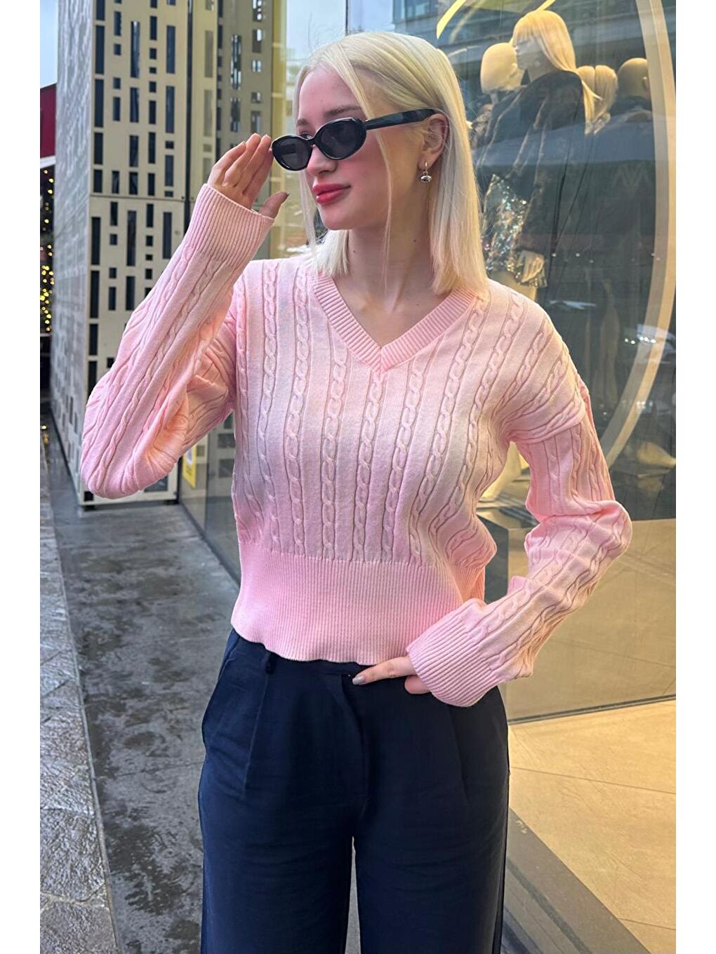 Pembe V Yaka Örgülü Triko Kadın Kazak Mg2257