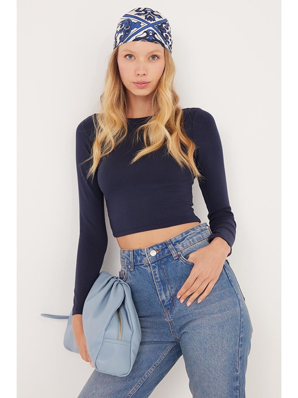 Kadın Slim Fit Dar Kesim Modal Kumaş Uzun Kollu Bisiklet Yaka Lacivert Bluz