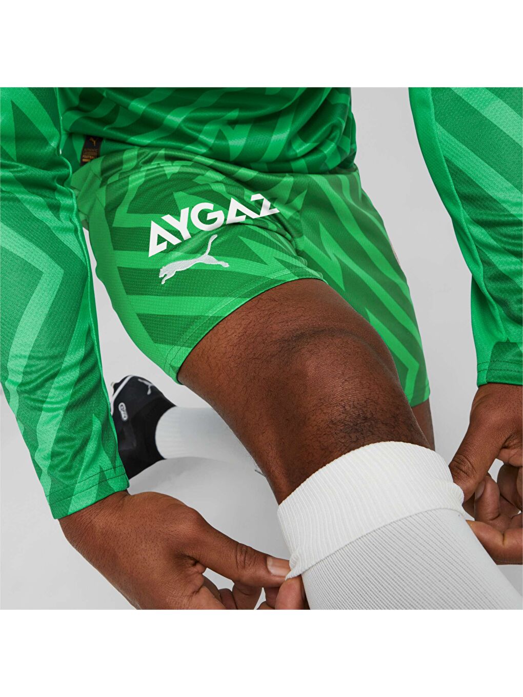 Yeşil Fenerbahçe S.K. Erkek Kaleci Şort-1