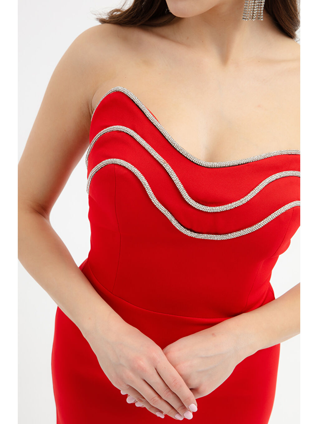 Kadın Kırmızı Straplez Taşlı Midi Abiye Elbise-3