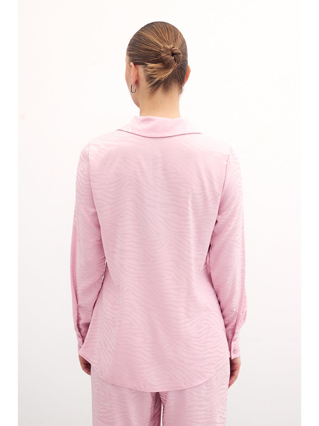 Pembe Desenli Düz Klasik Gömlek - Pudra-4