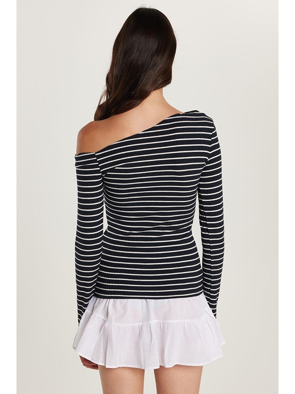 Karışık Kadın Standart Fit Çizgili Asimetrik Yaka Bluz-4