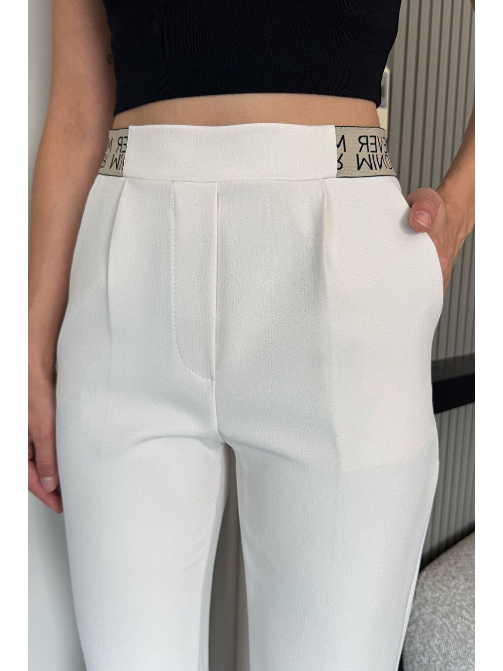 Ekru Bel Lastikli Yazı Detaylı Slim Fit Kumaş Pantolon-3