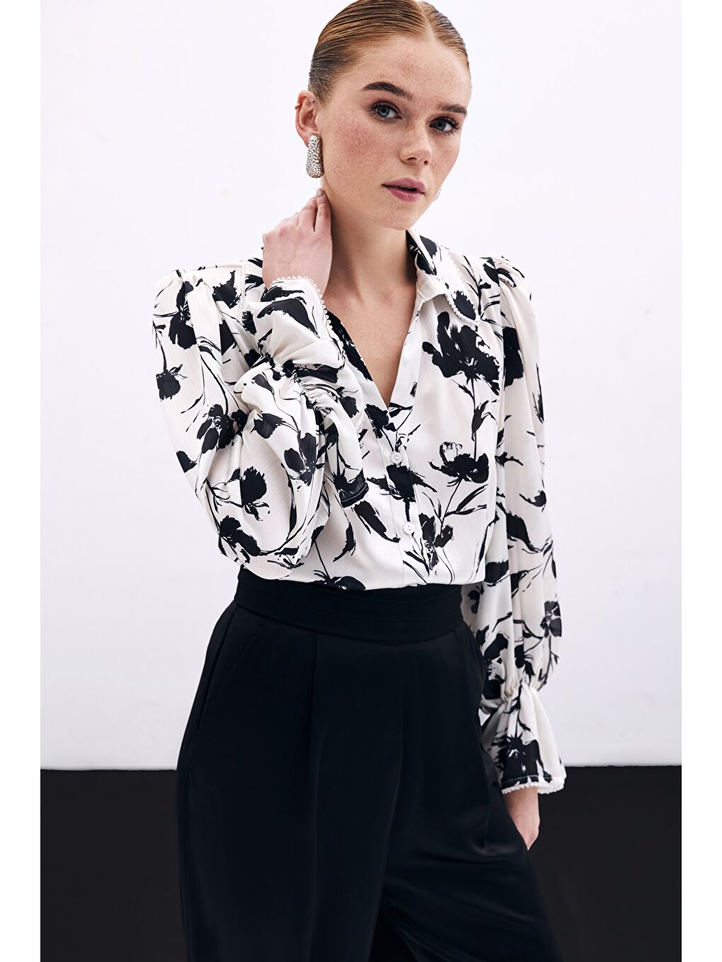 Kol Detaylı Gömlek - Ekru-3