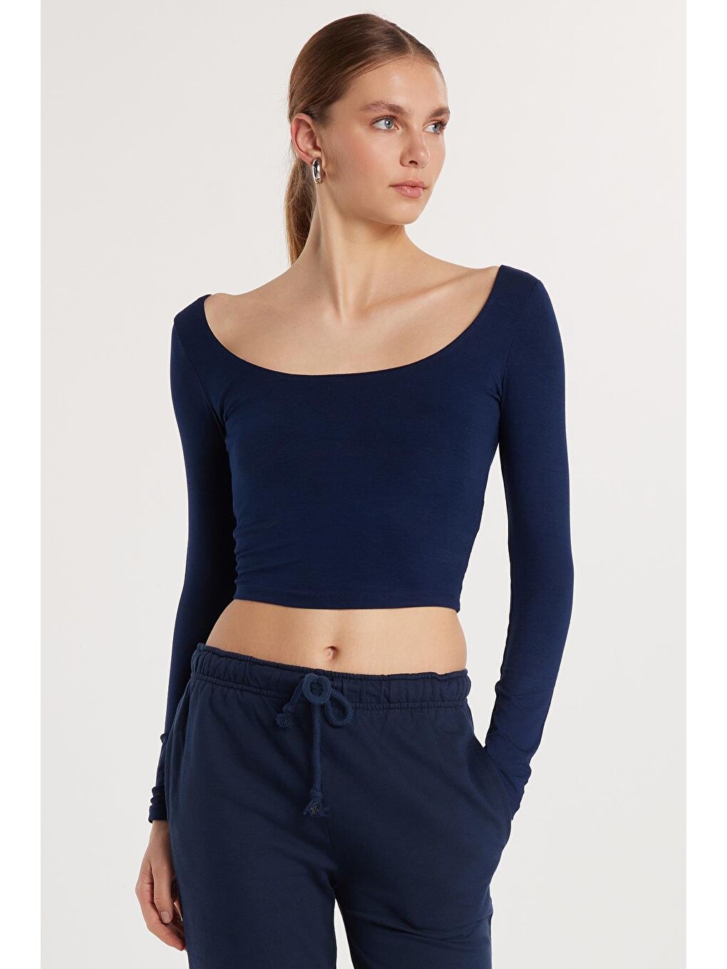 Kadın Slim Fit Dar Kesim Uzun Kollu Kayık Yaka Lacivert Bluz-2