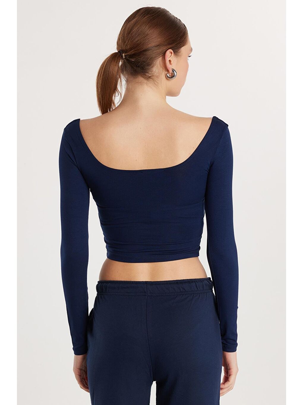 Kadın Slim Fit Dar Kesim Uzun Kollu Kayık Yaka Lacivert Bluz-4