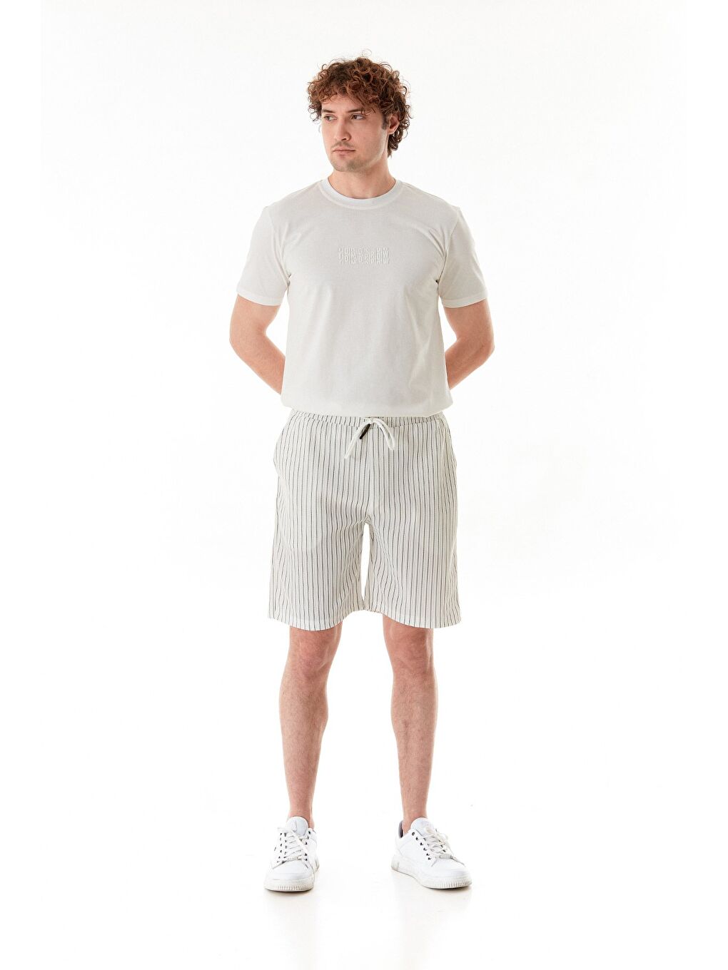 Ekru Fitilli Beli Lastikli Şort-1