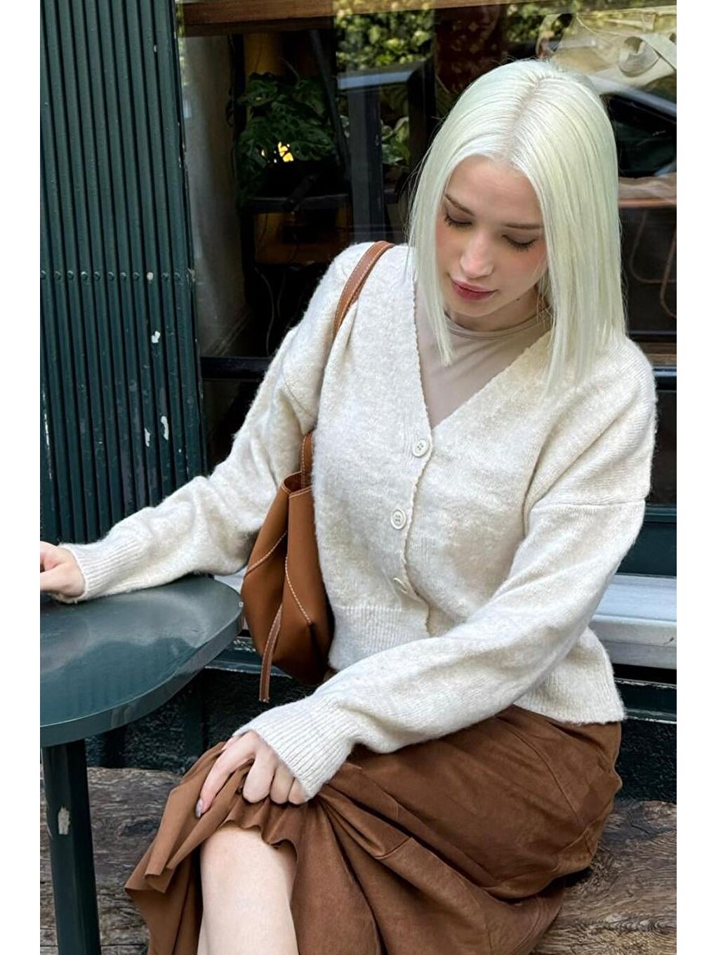 Ekru V Yaka Kadın Triko Hırka Mg2462