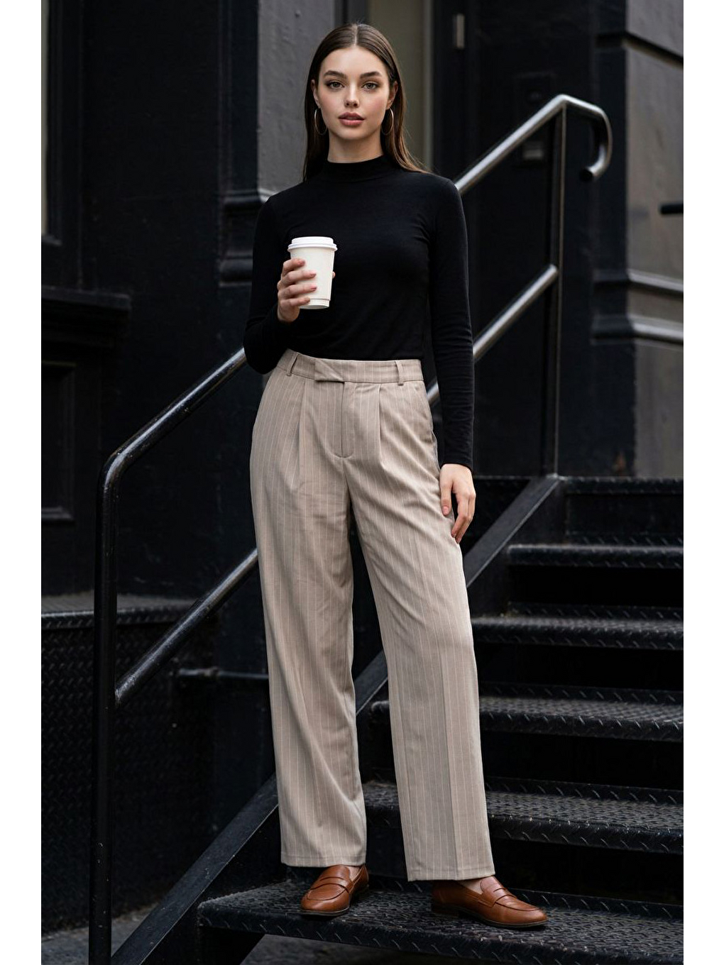 Bej Çizgili Yüksek Bel Pileli Kadın Kumaş Pantolon Mg2641