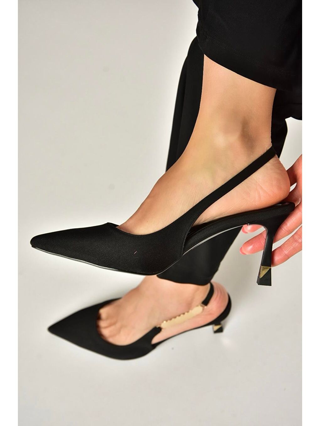 Siyah Kadın Topuklu Ayakkabı Y308203204-3